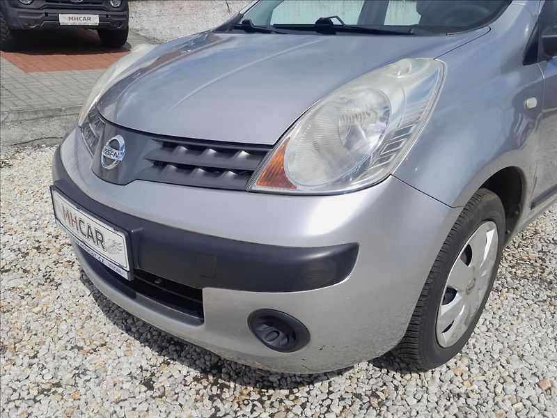 Nissan Note 1,4 i - fotka 12 z 41