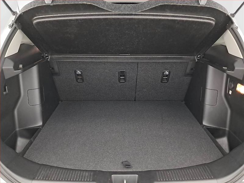 Suzuki SX4 S-Cross (2022) Elegance 1.4 BoosterJet - fotka 14 z 21