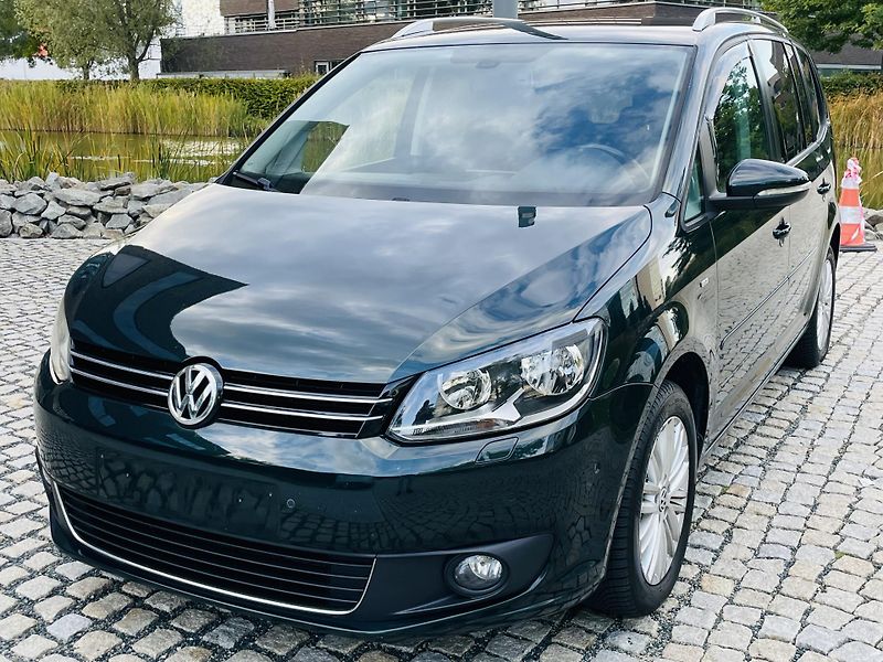 Volkswagen Touran 2.0TD MANUÁL 7MÍST SERVISKA - fotka 4 z 43