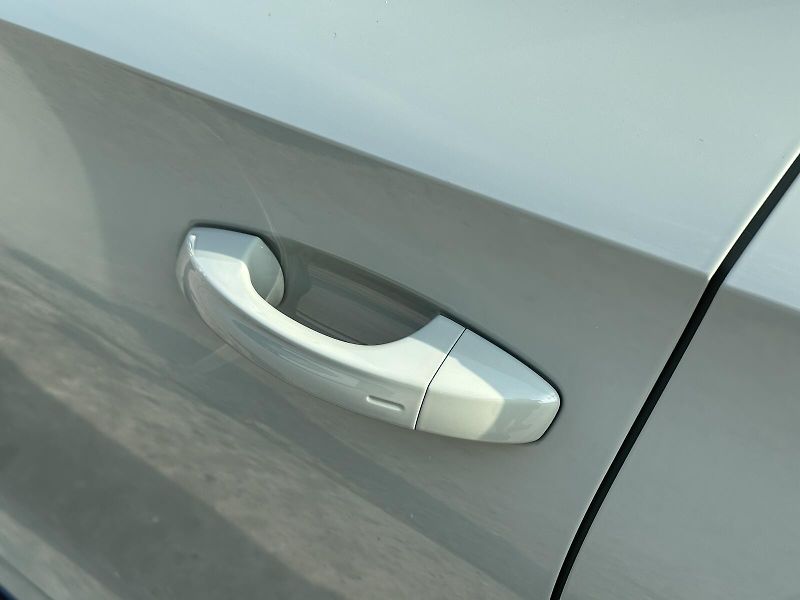 Škoda Fabia 1.0TSi DSG Monte Carlo 116PS B - fotka 11 z 41