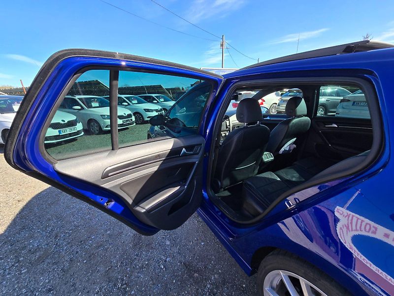 Volkswagen Golf (2014) R 2.0TSi 221KW 4 Motion - fotka 11 z 23