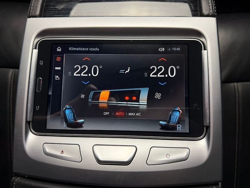 BMW Řada 7 750d xDrive M-PAKET, LASER, H& - fotka 34 z 40