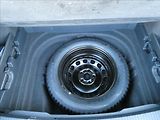 Volkswagen Golf 1,6 TDi 81kW,CUP,4x4,serviska - náhled 17