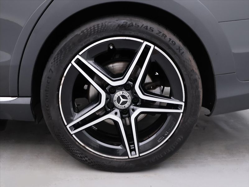 Mercedes-Benz Třídy E 2,0 220d 143kW AllTerain DPH - fotka 33 z 40