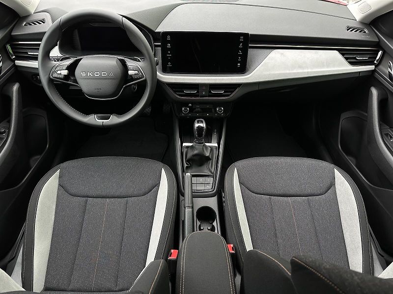 Škoda Scala 1.5TSi DSG 150PS LED V.Cockpit - fotka 36 z 44