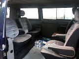 Volkswagen Caravelle Carat pro 6 lidí je nejluxusnější T3, kterou jste tehdy mohli mít. Tradici byznys transportérů Volkswagen drží dodnes.