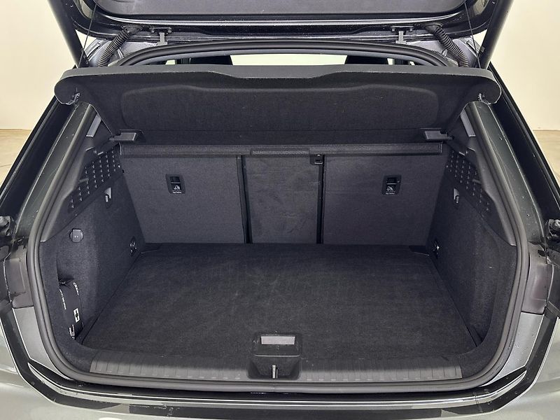 Audi A3 S-Line Sportback - fotka 10 z 30