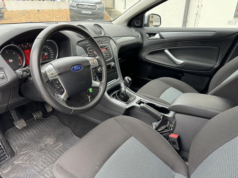 Ford Mondeo 1.6 TDCi 85 kW - fotka 7 z 16