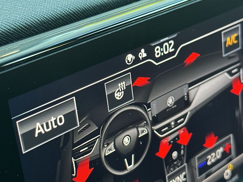 Škoda Kamiq (2020) 1.5 TSI Style - fotka 23 z 34