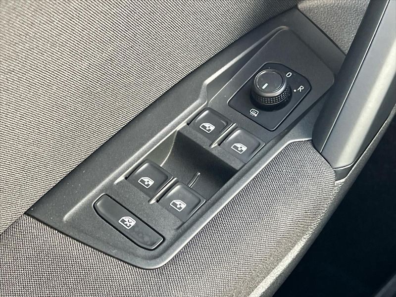 Volkswagen Tiguan 1,5 TSi 110 kW LIFE - fotka 20 z 27