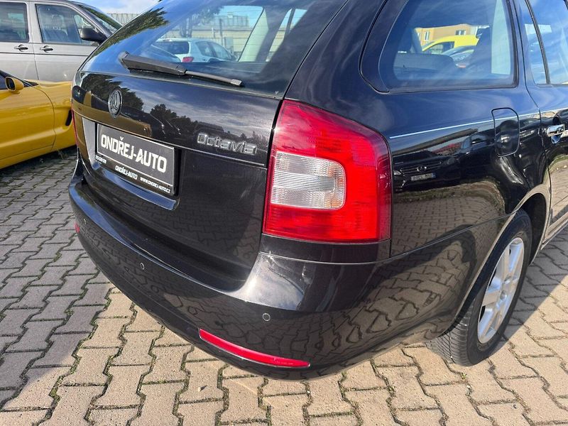 Škoda Octavia (2011) 1,4 TSI 90 KW 1. MAJ STK KM - fotka 12 z 46