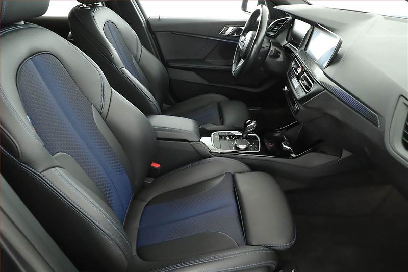 BMW Řada 1 (2021) M Sport 116d - fotka 7 z 21