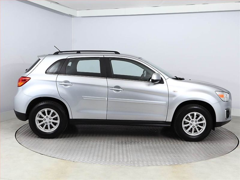 Mitsubishi ASX (2016) 1.6 MIVEC, Tempomat - fotka 6 z 14