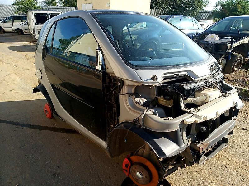 Smart Fortwo 0.6 NÁHRADNÍ DÍLY - fotka 4 z 6