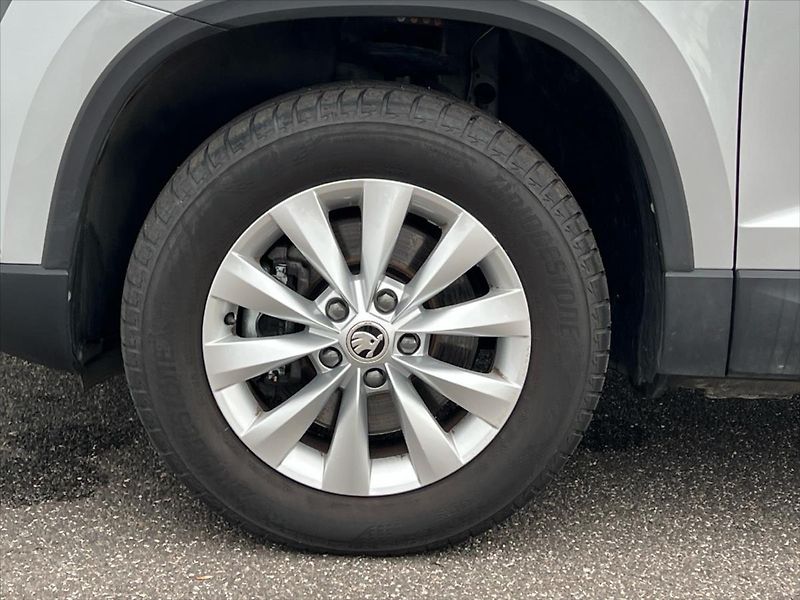 Škoda Karoq 1,5 TSi 110kW 7DSG AMBITION FR - fotka 12 z 27