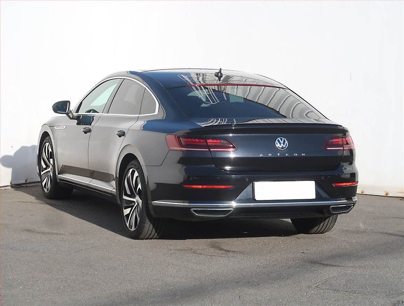 Volkswagen Arteon (2020) R-line 2.0 TDI - fotka 4 z 25