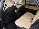 Lexus NX 300h.