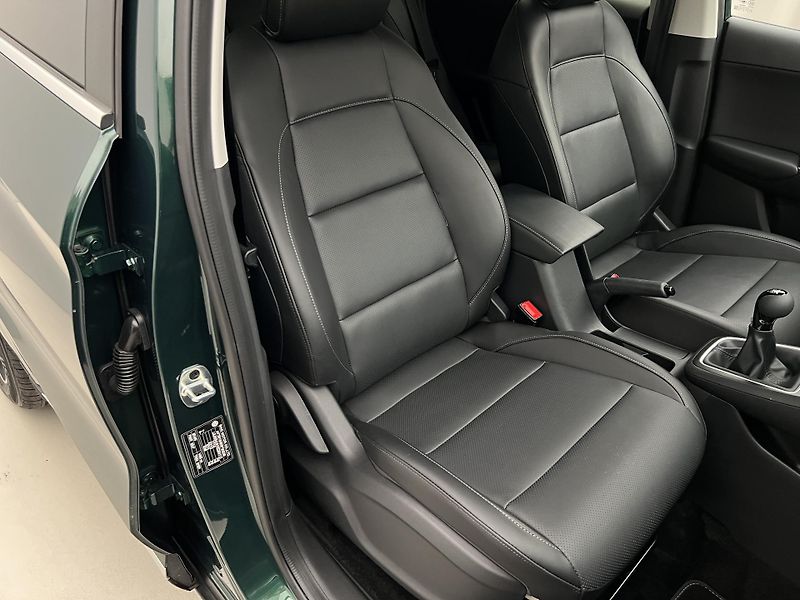 MG ZS 1.5 ICE ELEGANCE CZ 1.maj. - fotka 18 z 38