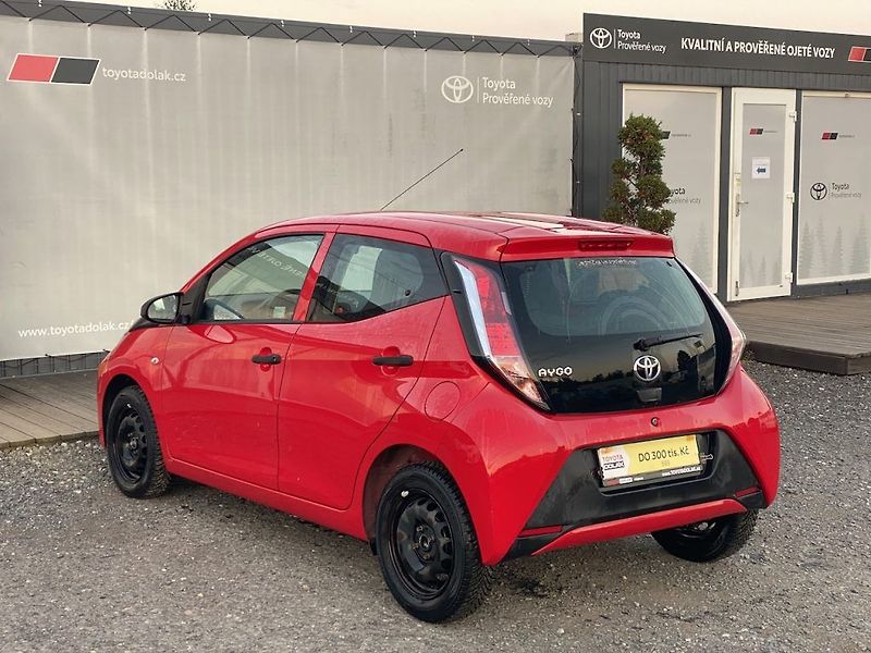 Toyota Aygo 1.0i, ČR, Comfort, 14tis. km - fotka 5 z 12