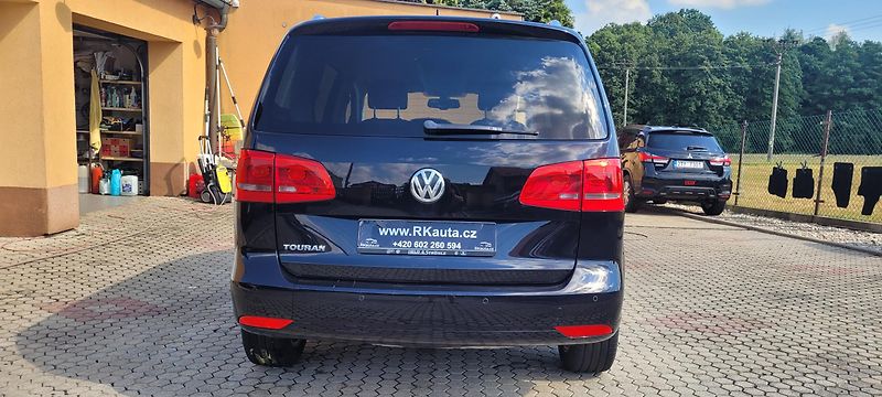 Volkswagen Touran (2013) 1,2TSi 77kW benzín „Life“ - fotka 6 z 35