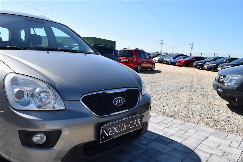 Kia Carens 1,6 CRDI 85KW NÍZKÉ KM VÝHŘEV - fotka 13 z 51