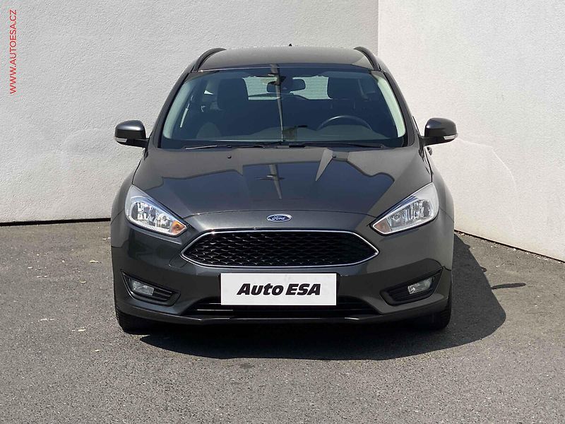 Ford Focus (2016) 1.0 EB, Trend, navi, stř. - fotka 2 z 17