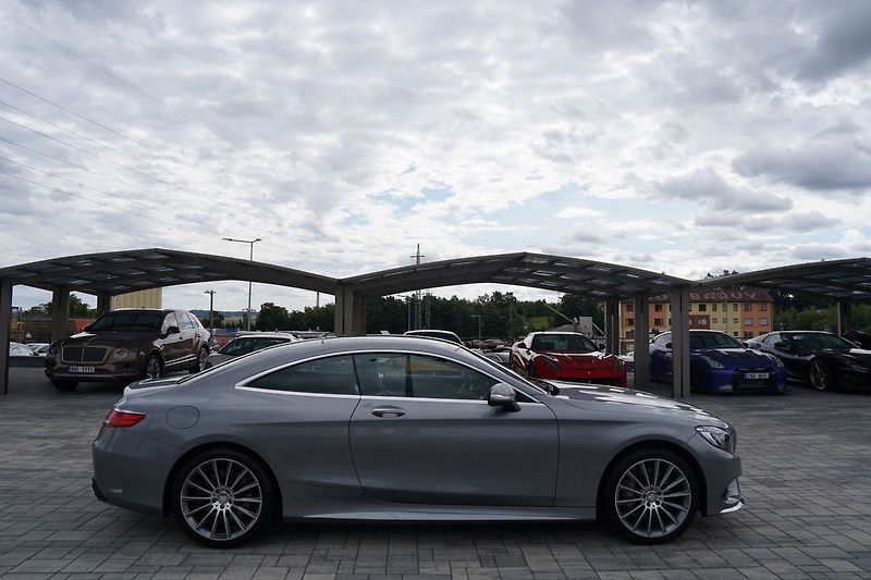 Mercedes-Benz Třídy S S 500 4Matic Coupe AMG - fotka 5 z 43