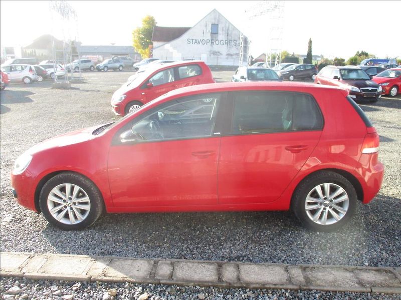 Volkswagen Golf 1,2 TSI, 77kW,servis,aut.klima - fotka 8 z 33