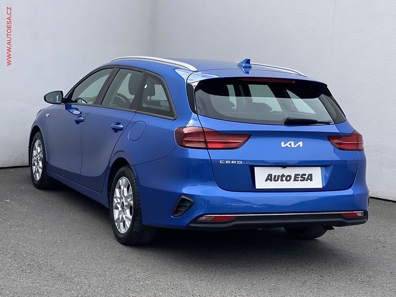 Kia Ceed (2023) 1.5 T-GDi, ČR, Spin, AT - fotka 6 z 18