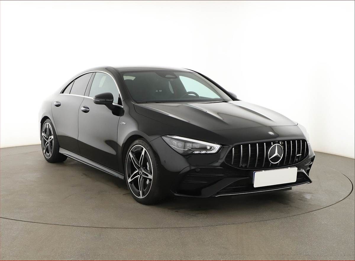 Mercedes-Benz CLA 35 AMG