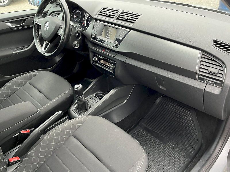 Škoda Fabia (2015) 1.4 TDI 66kW Style - fotka 14 z 23
