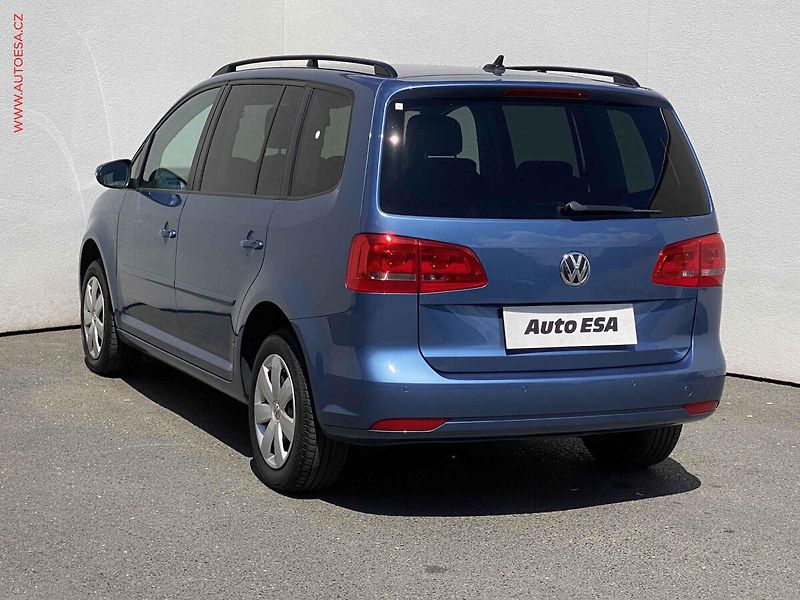 Volkswagen Touran (2013) 2.0 TDi, Comfortline, Webasto - fotka 6 z 19