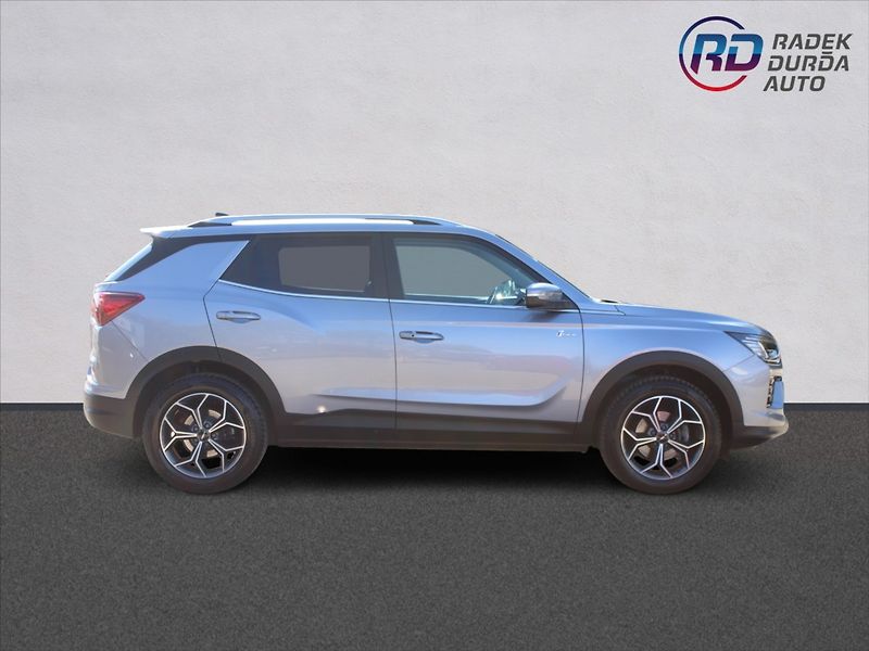 SsangYong Korando 1,5 TGDI  AT,DPH,STYLE PREMIUM - fotka 4 z 35