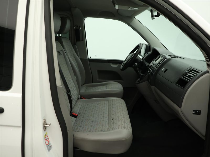 Volkswagen Transporter 2.0 TDI 103kW Comfortline 6.M - fotka 11 z 22