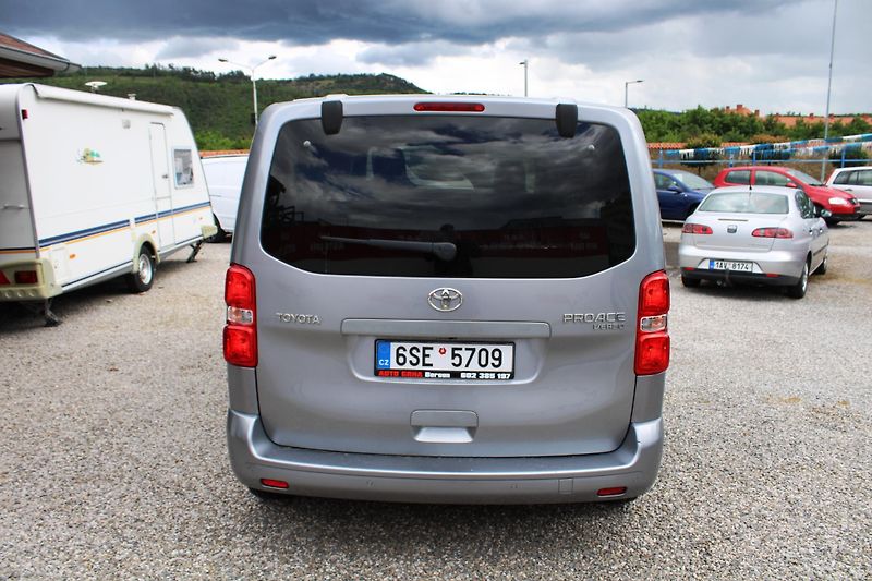 Toyota ProAce Verso (2022) 2,0D TEMPOMAT 8MÍST  KLIMA  - fotka 6 z 18