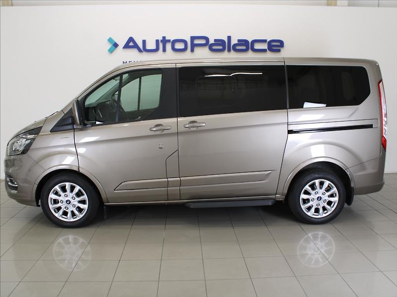 Ford Tourneo Custom 2,0 EB 136kW AT L1 27 520km! Č - fotka 5 z 17