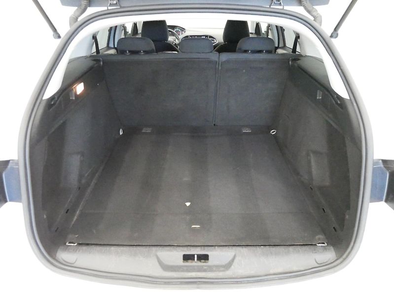 Peugeot 308 - fotka 30 z 30