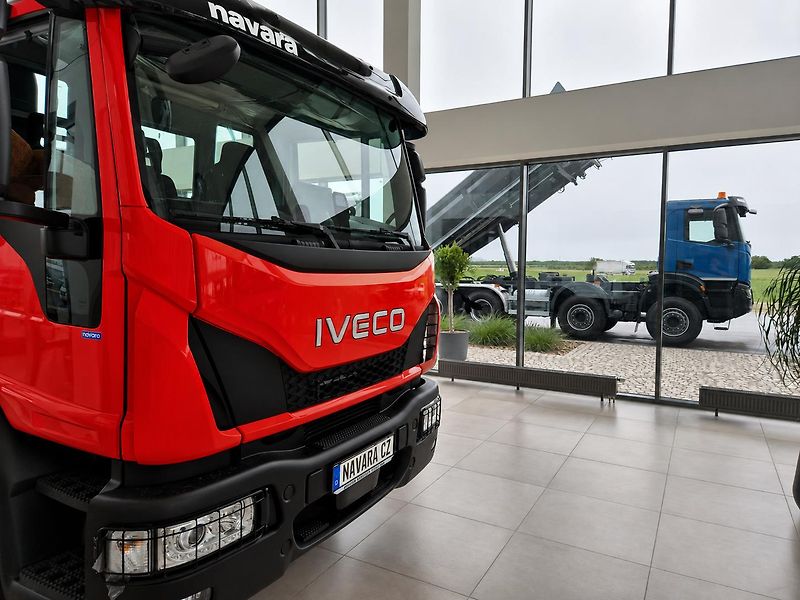 Iveco Eurocargo 140E22 KONTEJNER 8T - fotka 3 z 8