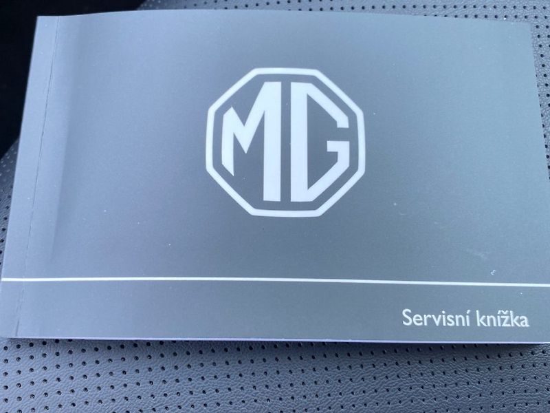 MG HS (2025) 1,5 TGI HEV Exclusive - fotka 30 z 34
