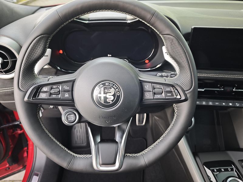 Alfa Romeo Tonale (2026) 1,5 Sport Speciale 1,5T 175 PS - fotka 33 z 41