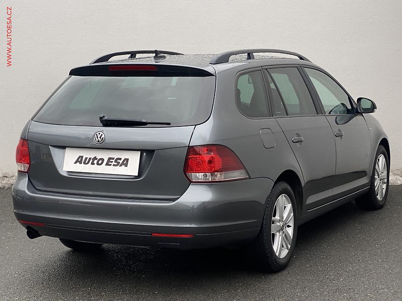 Volkswagen Golf (2012) 1.2 TSi, Match, +ALU - fotka 4 z 17