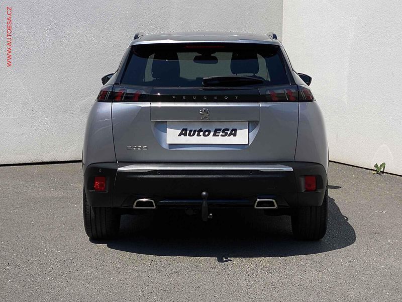 Peugeot 2008 (2021) 1.2PT, Allure, TZ, navi - fotka 5 z 18