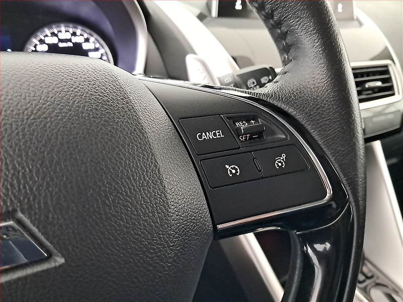 Mitsubishi Eclipse Cross (2020) 1.5 T-MIVEC - fotka 18 z 19