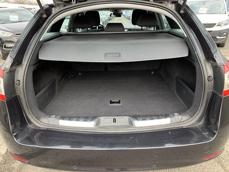 Peugeot 508 SW 2.0HDi PANORAMA NAVI KLIMA - fotka 33 z 45