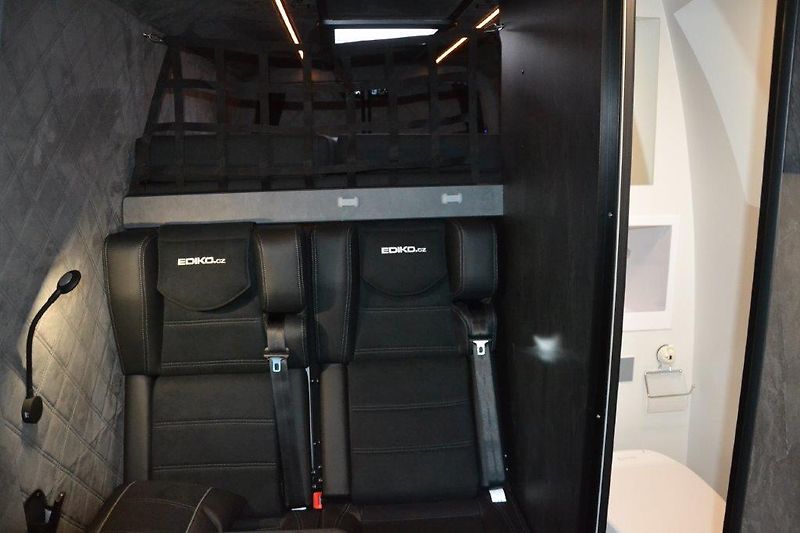 Mercedes-Benz Sprinter 319 Camper Family - fotka 33 z 51