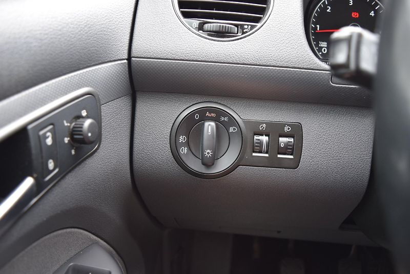 Volkswagen Caddy (2015) 2.0TDI 103kw TRENDLINE TAŽNÉ  - fotka 29 z 49