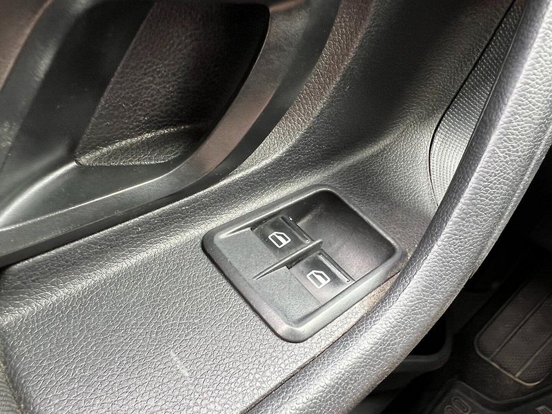 Škoda Fabia (2011) 1.6TDi 66kW - fotka 16 z 21