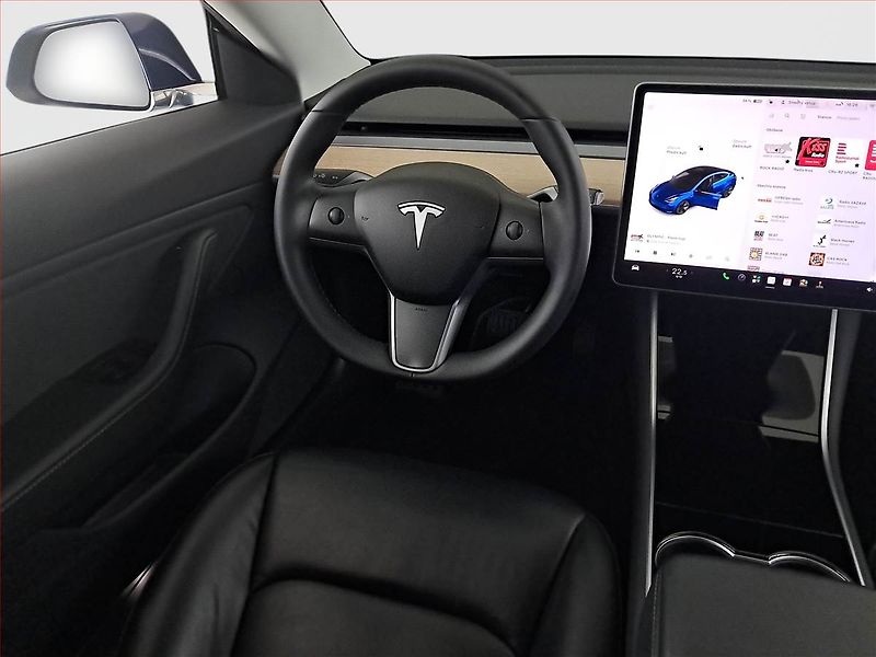 Tesla Model 3 (2019) Long Range 4WD 78kWh, SoH 79% - fotka 7 z 21