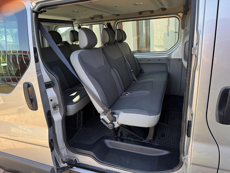 Opel Vivaro 2.0CDTI 84Kw L2 - 9.Mist - fotka 16 z 17