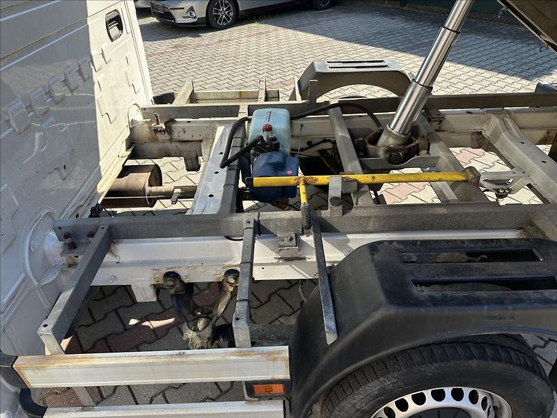 Volkswagen Crafter 2,0 TDI 6.MÍST SKLÁPĚČ - fotka 6 z 24